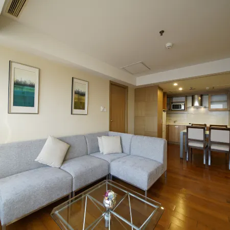 Jingguang Center Apartment Hotel