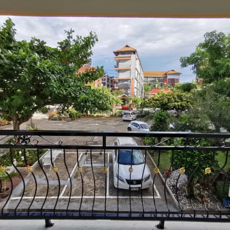 Subhamitra Hotel Hua Hin Отели в г. Хуахин