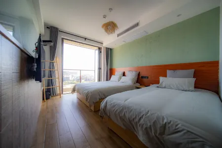 the Yard Отели рядом с достопримечательностью «Dabei Mountain»