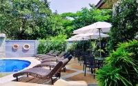 Pearl Vista de Coron Resort Hotel - Pool