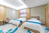 Hengrui Hotel (Yan'an Railway Station Nanniwan Airport)