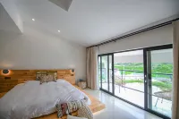 Azure Greek Resort Hotels in Yuexi