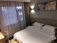 龙里贵龙酒店 - 标准大床房