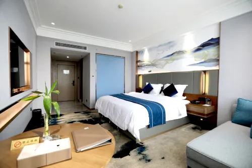 Mingzhu Grand Hotel Hotels in Lixin