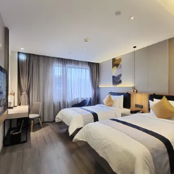 Homeinn Selected Hotel (Pingliang Liuhu Park Greenland Plaza)