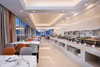 Vienna Hotel (Gaozhou Chengdong Passenger Station) Hotels in Gaozhou