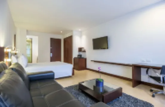 NH Bogotá Urban 93 Royal Hoteles cerca de Parque de la 93