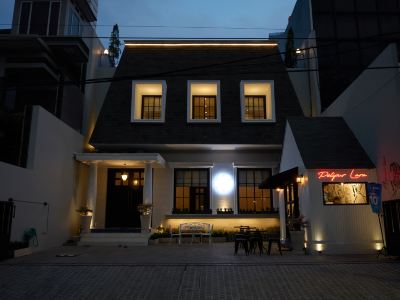 Mooi House by Ziri