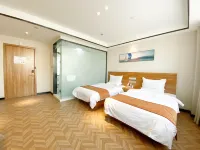 Leyu Hotel (Suining Jingang International West Bus Station)