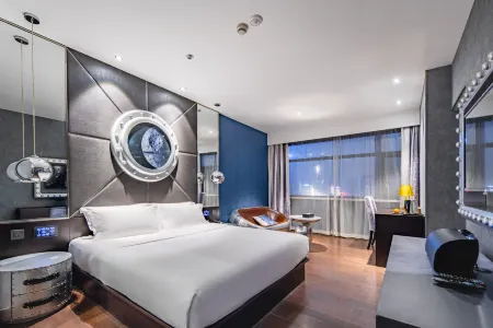 Orange Hotel (Hefei Huaihe Road Pedestrian Street Dadongmen Metro Station)