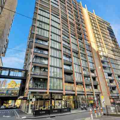 Close to All Hotel Exterior