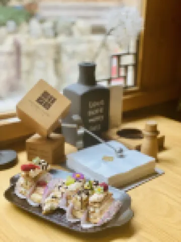 香格里拉橫豎撇捺WOODEN HOTEL客棧（獨克宗古城店）