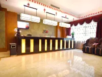 She he Theme Hotel