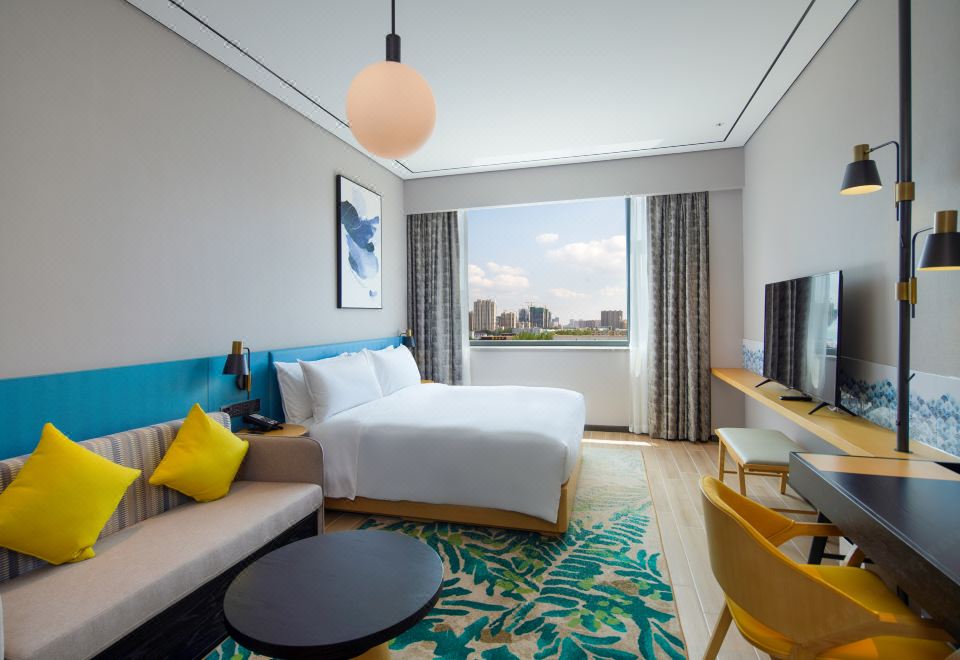 4. 힐튼 가든 인 ..