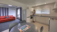 Alex Beach Cabins and Tourist Park Hotels in Alexandra Headland