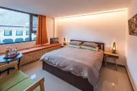 Jishan Jishe (Zhumeng Base Camp)