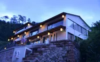 Xinchang Ma Fanglanshan Homestay