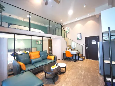 Minimalist City Apartment (Jiu Ming Square Branch)