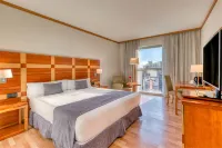 Senator Parque Central