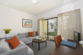 Metro Advance Apartments & Hotel