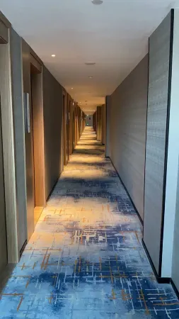 โรงแรมอีชาร์ม (สถานีรถไฟกว่างโจวใต้ สถานีรถไฟใต้ดินจางหลงจงชุน)