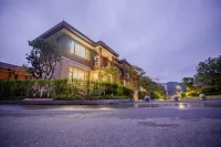 Longmen Wukesong Holiday Villa