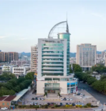 Golden Leaf Hotel