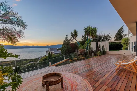 The Sunset Puyue Villa