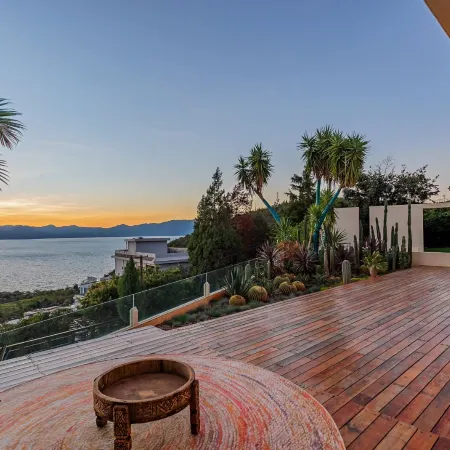 The Sunset Puyue Villa