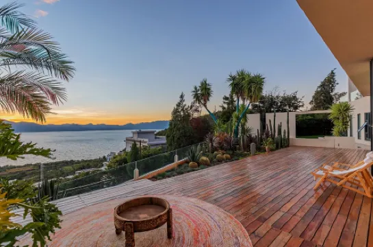 The Sunset Puyue Villa