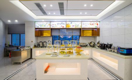 Suitetrails - Vienna Hotel (Guangchang Yanjiang Road)