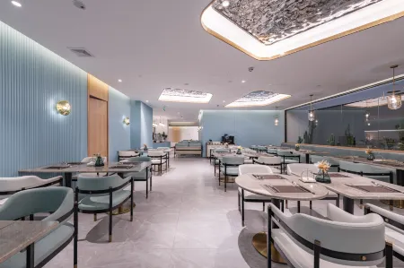 Zety Hotel (Ningbo Tianyi Square Old Bund) Отели рядом с достопримечательностью «Ningbo Science Exploration Center»