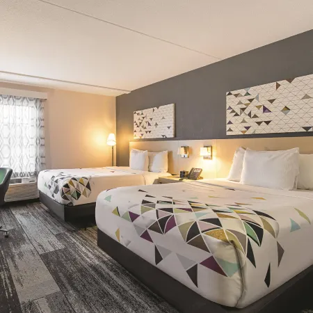 Baymont by Wyndham White Plains - Elmsford