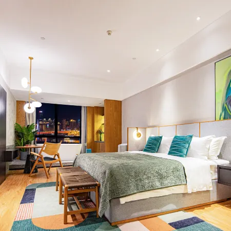 Chongqing from Hotel (Liujia Matou, Guanyinqiao Branch) Отели рядом с достопримечательностью «Chongqing Bayu Mingbian Culture Art Museum»