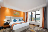 虔で美しい・卡卡アニメホテル（竜南体育センター） 竜南のホテル