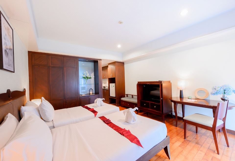 Le Casa Bang Saen Hotel Over view