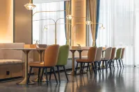 Tongling Tianjing Lake Jinling Jialong Hotel