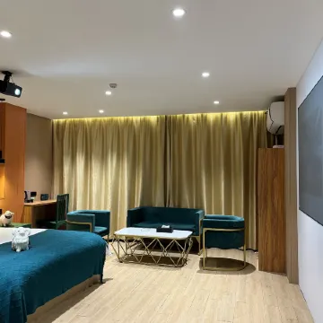 Ganmu Gardens Hotel
