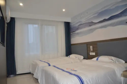 Mango Hotel