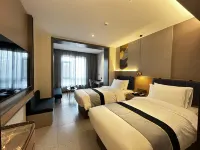 Homeinn Selected Hotel (Shenyang Taoxian Airport Music Academy Taoxian Campus)