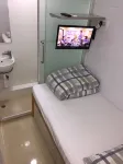 Royal Hill Hotel (Family Guest House)