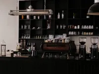 可可托海·許久野奢民宿 - 酒吧