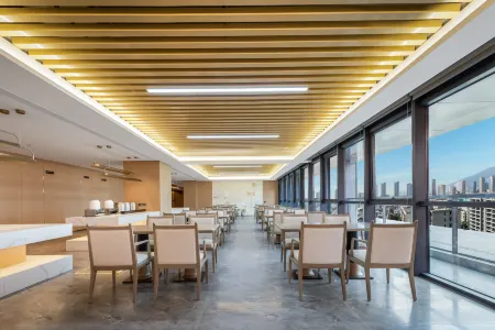 Victoria Hotel (Pingyang High-speed Railway Station)