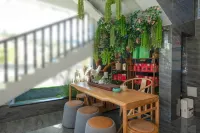 Qianshun hotel Hotels in Lincang