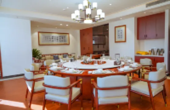 Dongzhi Xueyuan Hotel