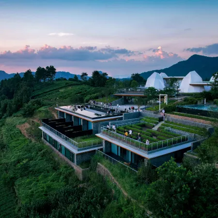 Xinchang Shanzhong Laixin · Guanlan Tingyun Homestay