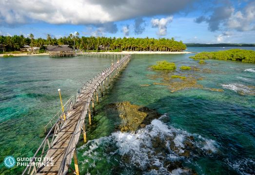 리트리트 시아르가오 리조트 수영장