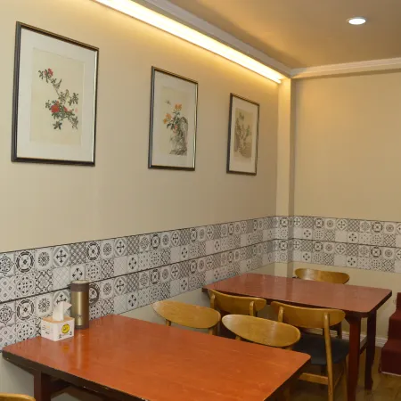Halla Hotel