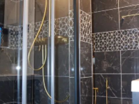 Your hidden charm by Paris 萊克朗蘭比塞特爾酒店