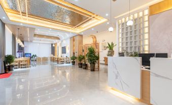 Yuntai Mountain Nashan Nashui Hotel (Zhengyun Expressway Exit)